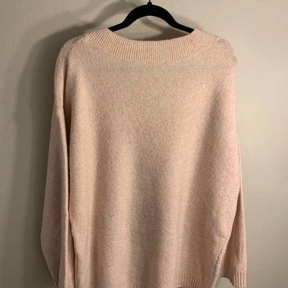 Super cozy sweater!! - Picture 2 of 3